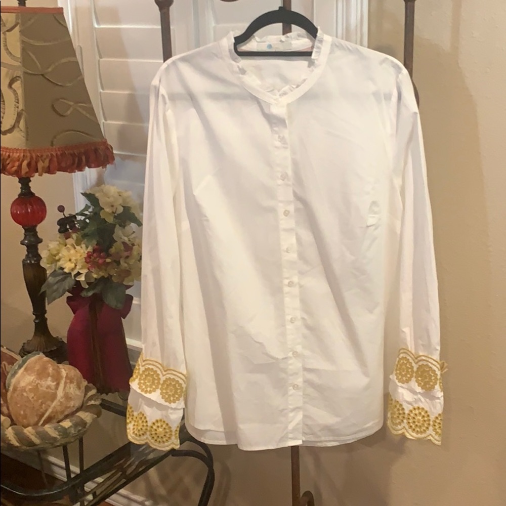 Women’s Boden top
